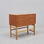 1316 3275 CHEST OF DRAWERS